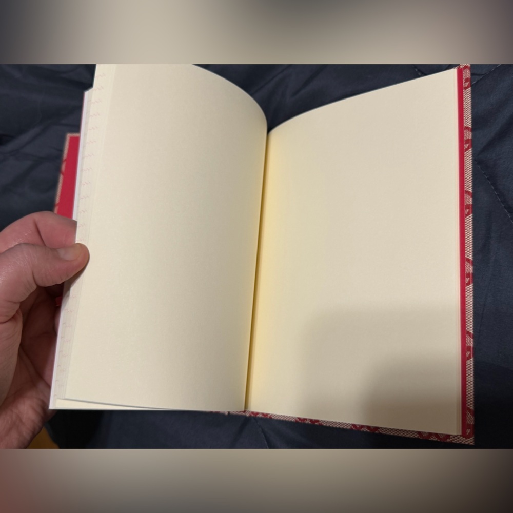 GUCCI BAILA LIMITED EDITION “MY SCRAPBOOK” NOTEBOOK - Picture 13 of 16
